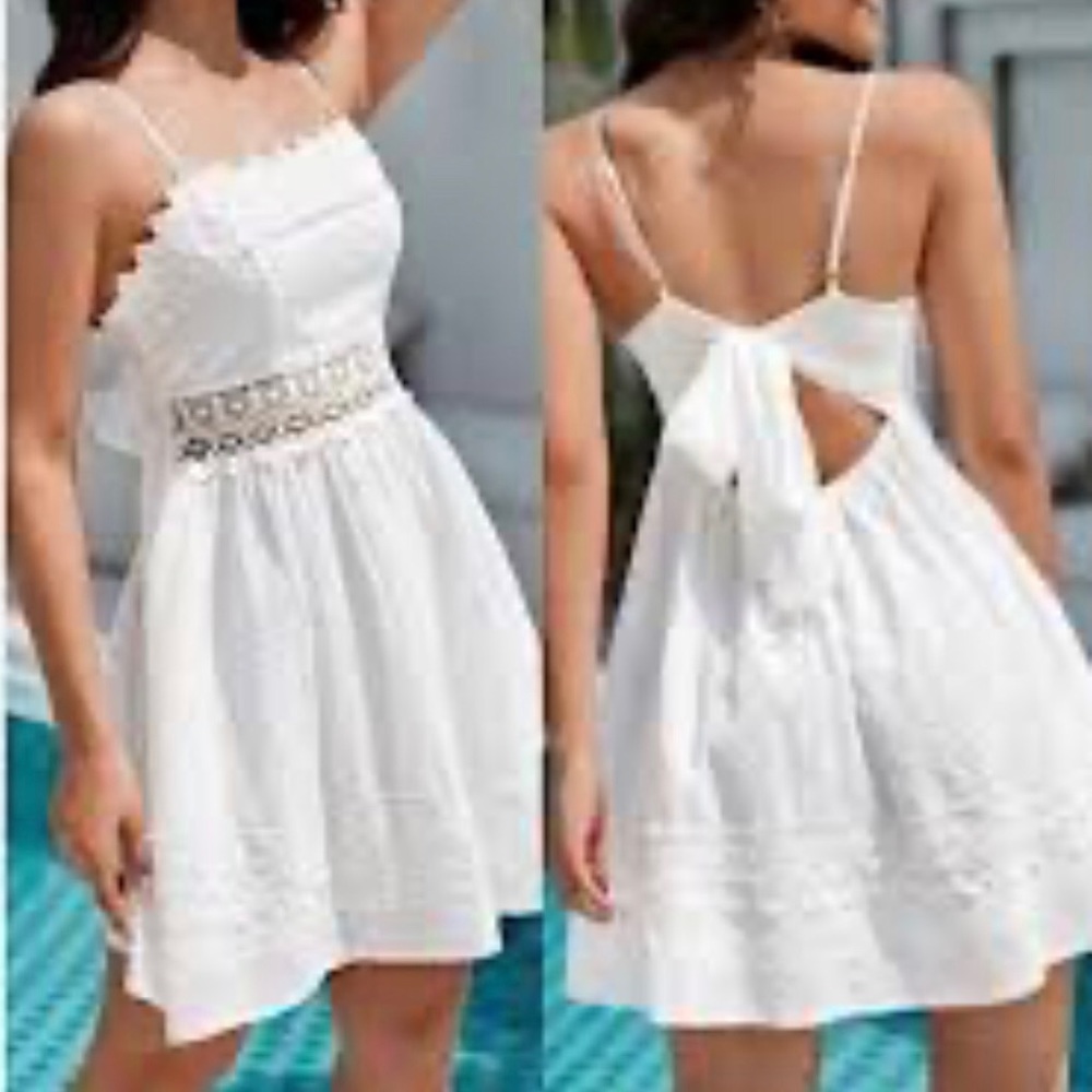 Beautiful white dress. Size small.